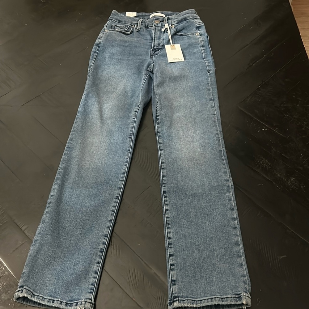 Good American High Rise Straight Leg Jeans in Medium Blue